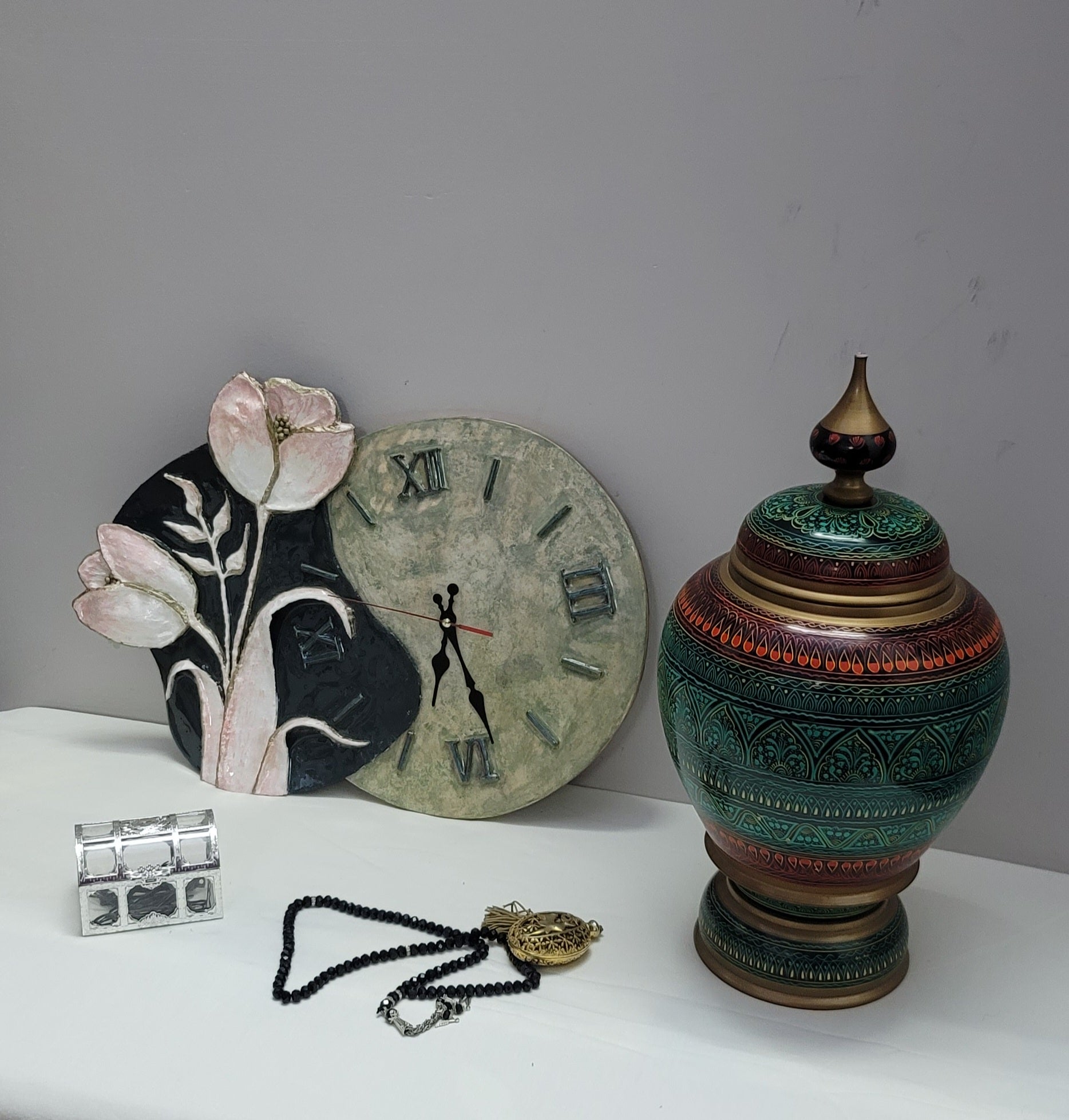 Wall Clock 3d sculptural flowers