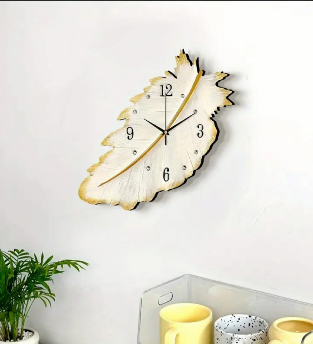 Modern Style Wall Clock, Feather Shape Clock