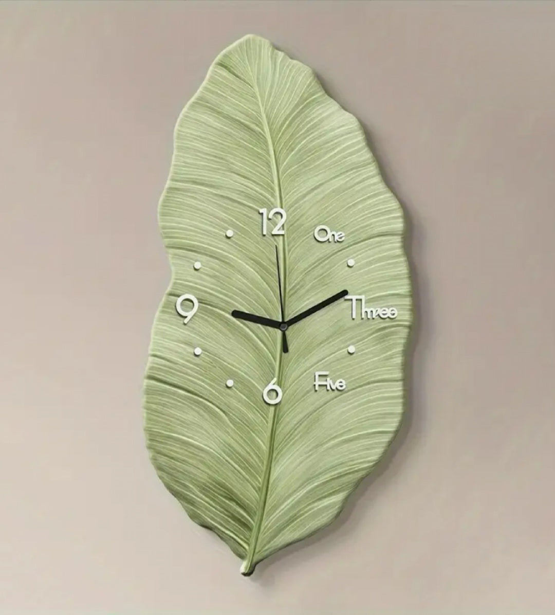 Leaf Shape Modern Retro Style Wall Clock