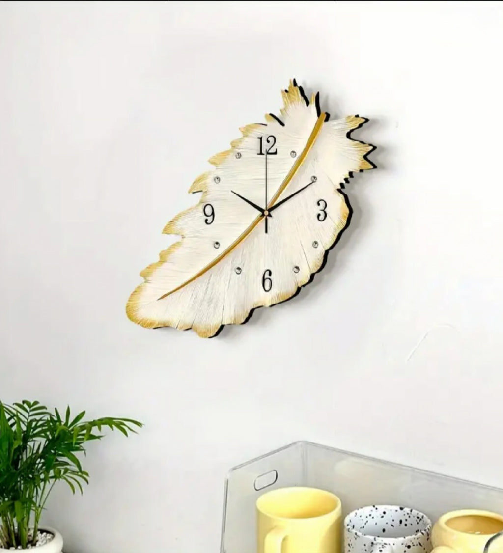 Modern Style Wall Clock, Feather Shape Clock
