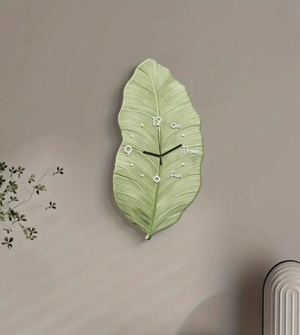 Leaf Shape Modern Retro Style Wall Clock